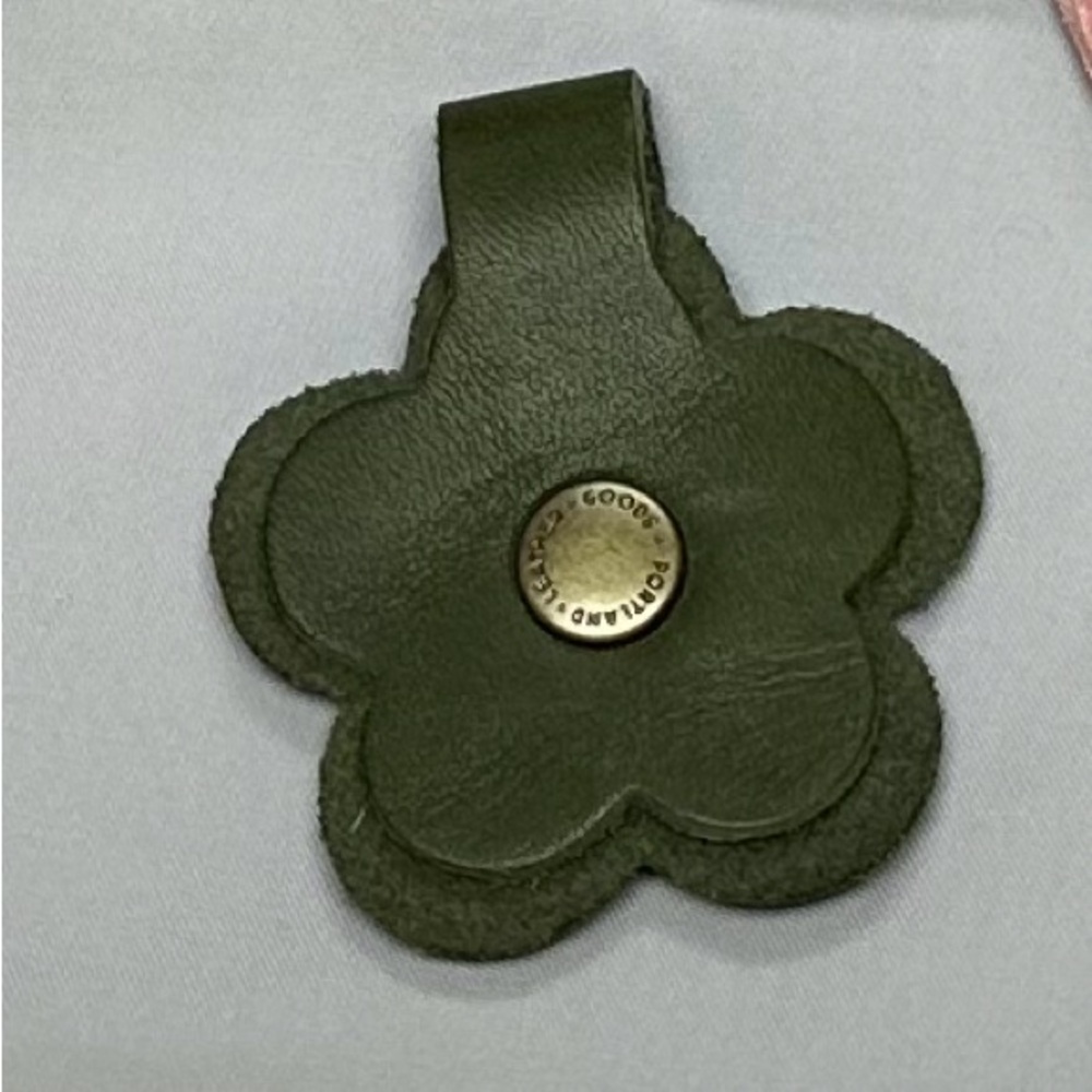 Green Leather Flower Keychain
